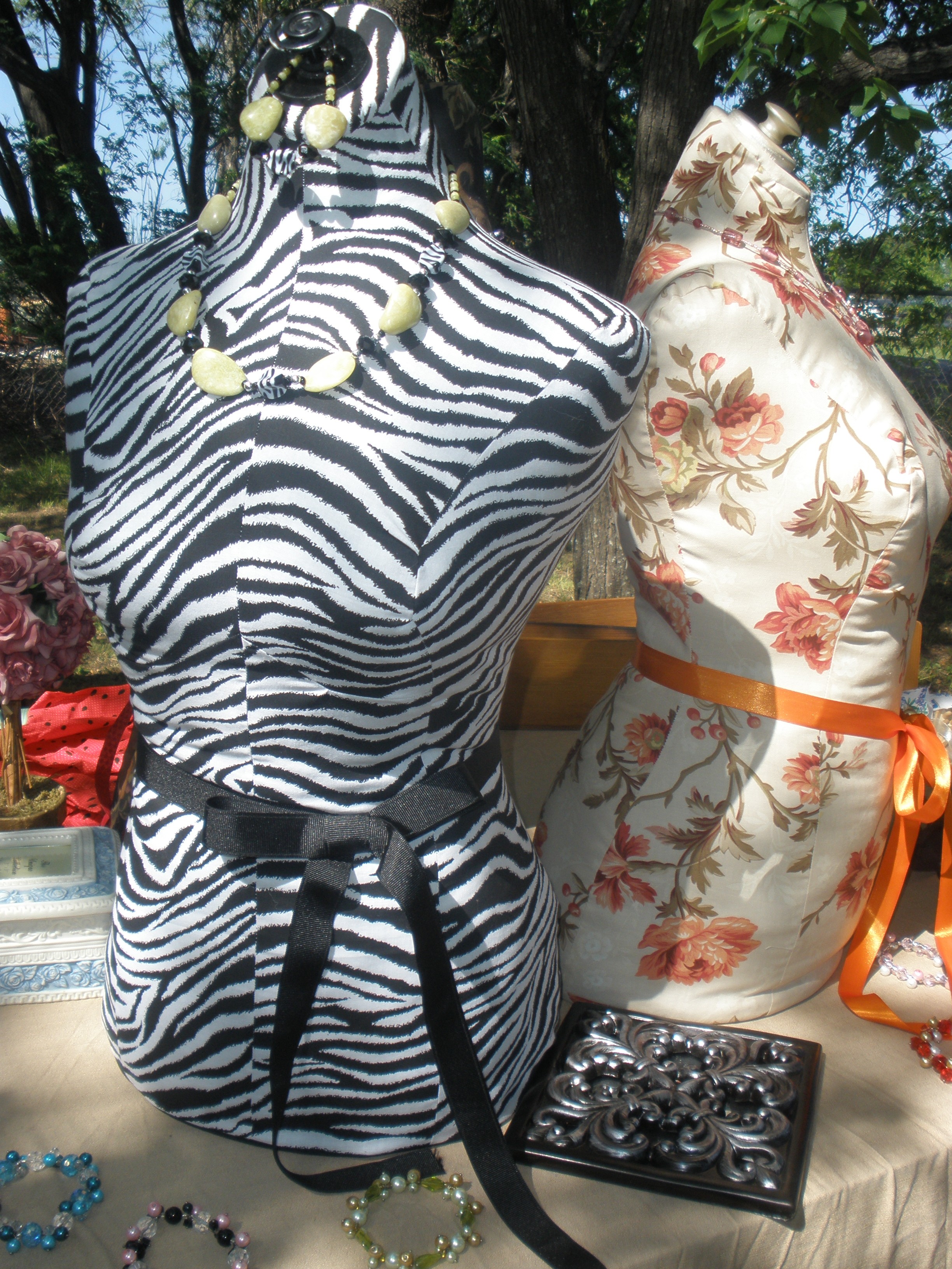 Package Discount 4 Wholesale Boutique Dress Form Displays on Luulla